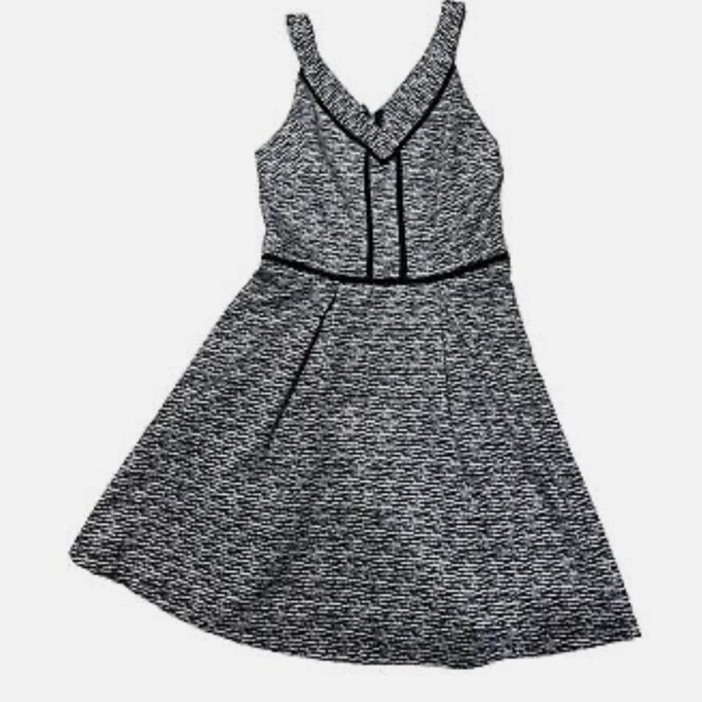 Like New Womens Short Black & White Mossimo Sleeveless Dress Size xxl